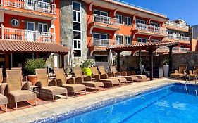 La Aldea Suites Hotel